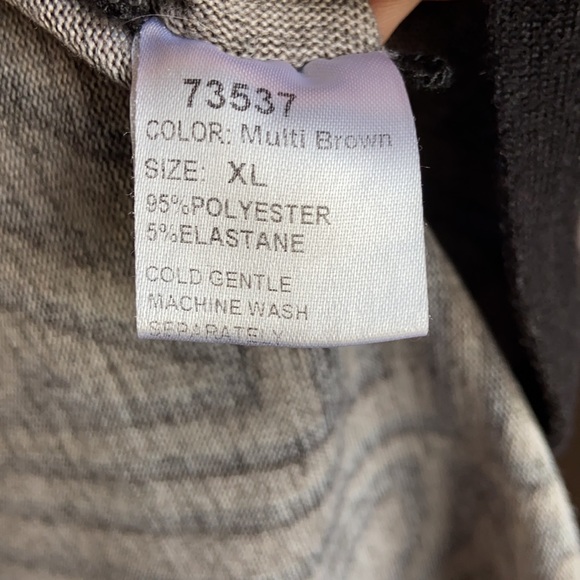 Funsport size XL hi-low poncho sweater - Picture 4 of 4